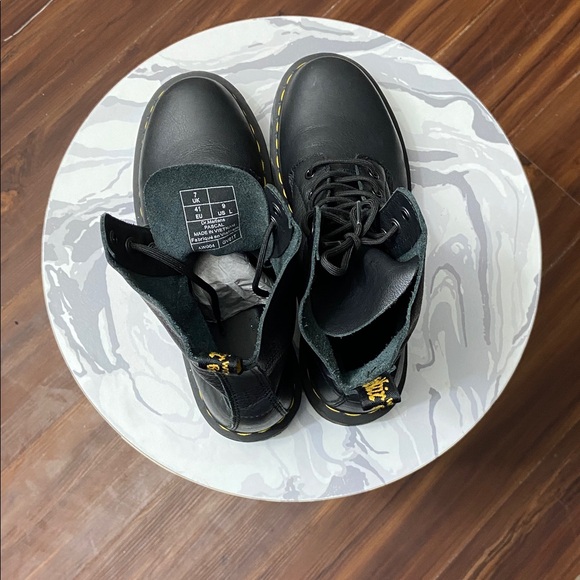 Dr. Martens 1460 Pascal Virginia Leather Black Lace Up Boots Size US 9 AW004 - Picture 4 of 8